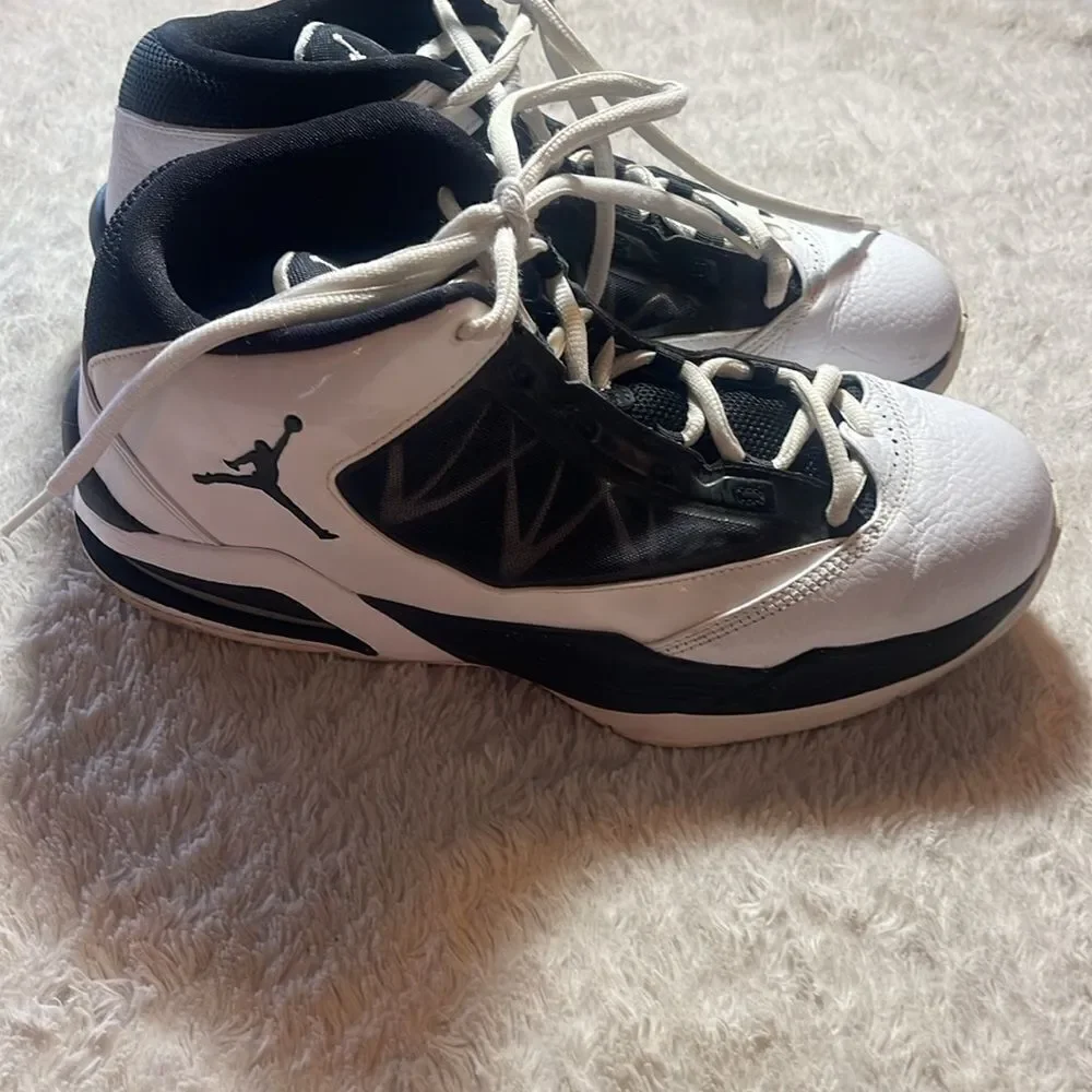 Nike air Jordans 2011 sneakers size 10.5